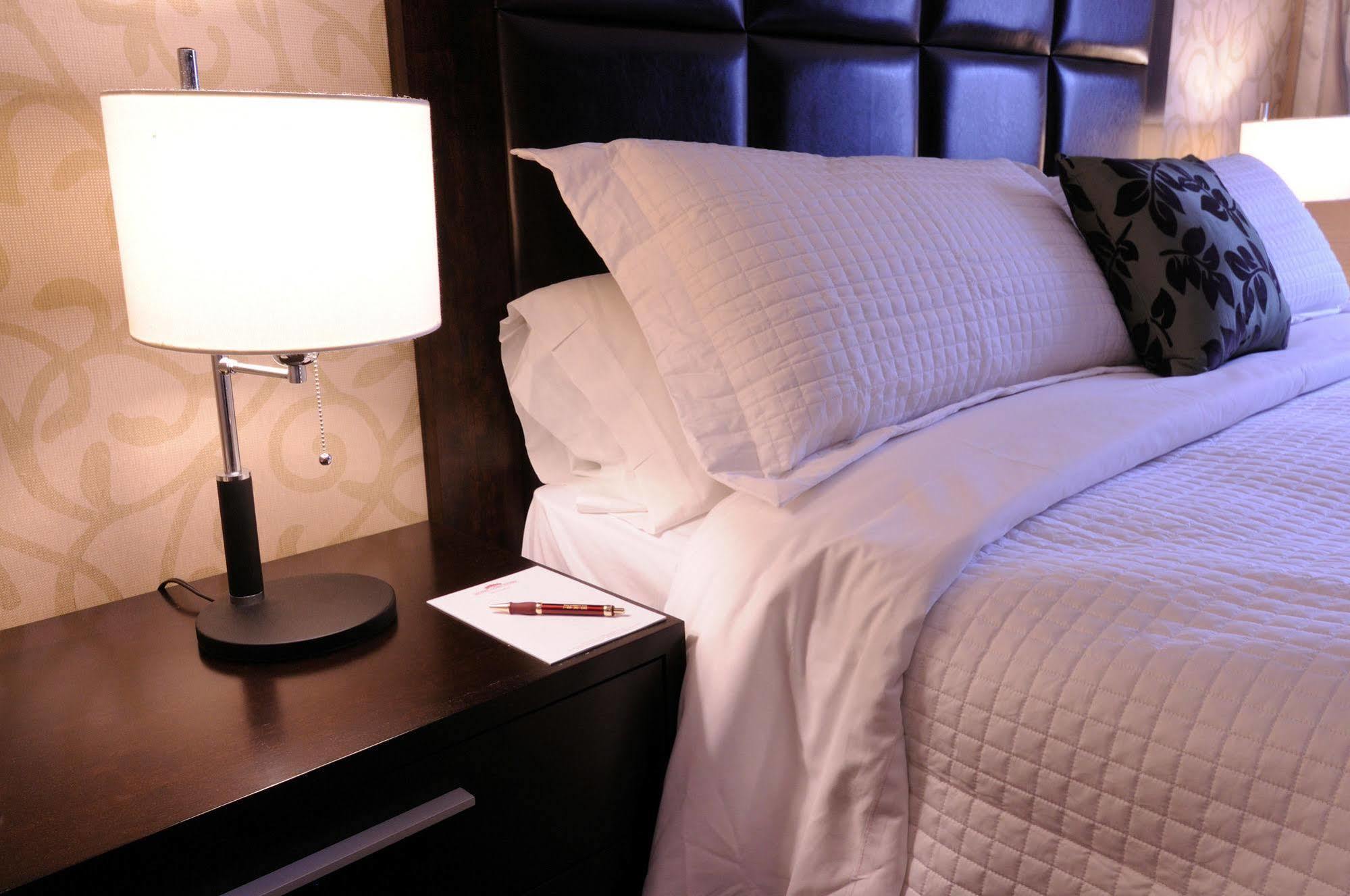 Fairfield Inn By Marriott Montreal Downtown Exteriör bild